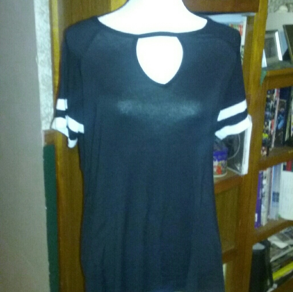 Semi sheer tee